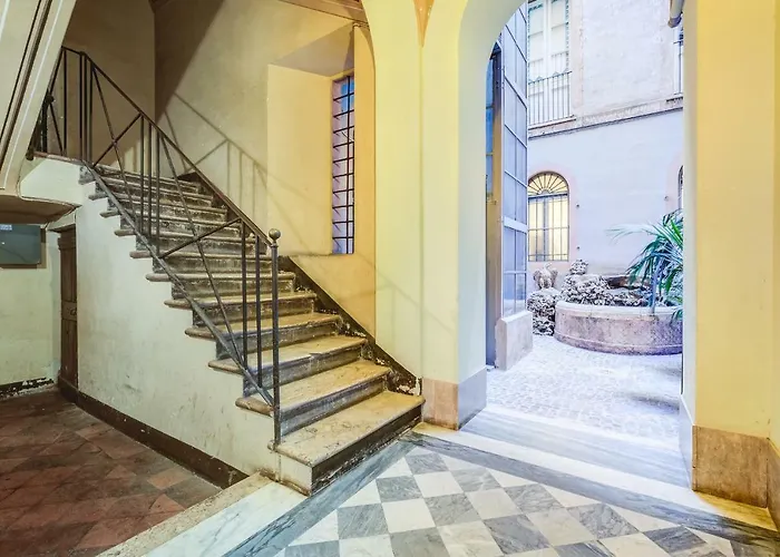 Spanish Steps Luxury Apartment